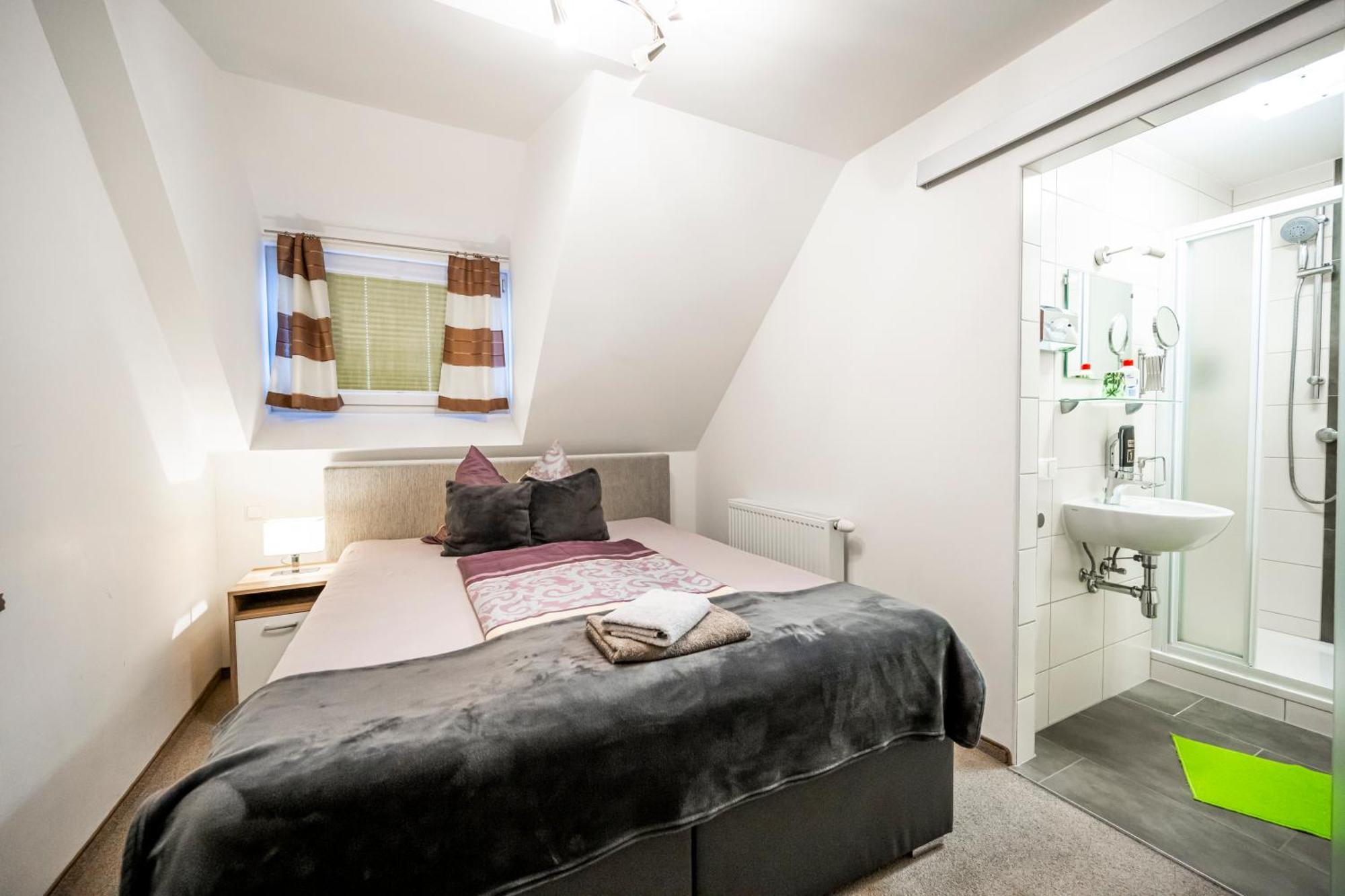Die Schlafstube - Bed & Breakfast เซลท์เว็ก ภายนอก รูปภาพ