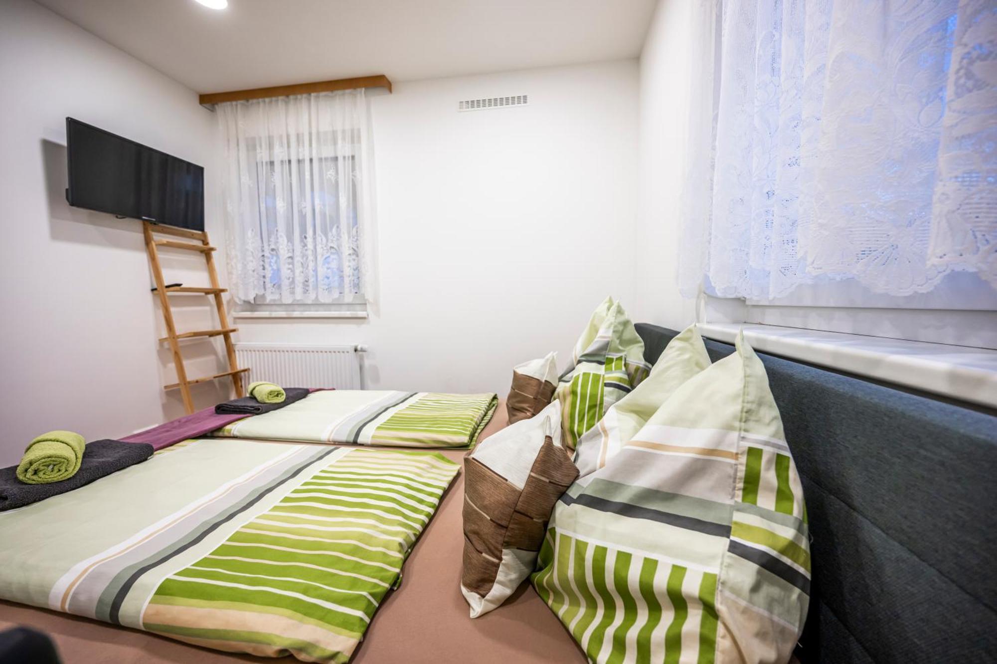 Die Schlafstube - Bed & Breakfast เซลท์เว็ก ภายนอก รูปภาพ
