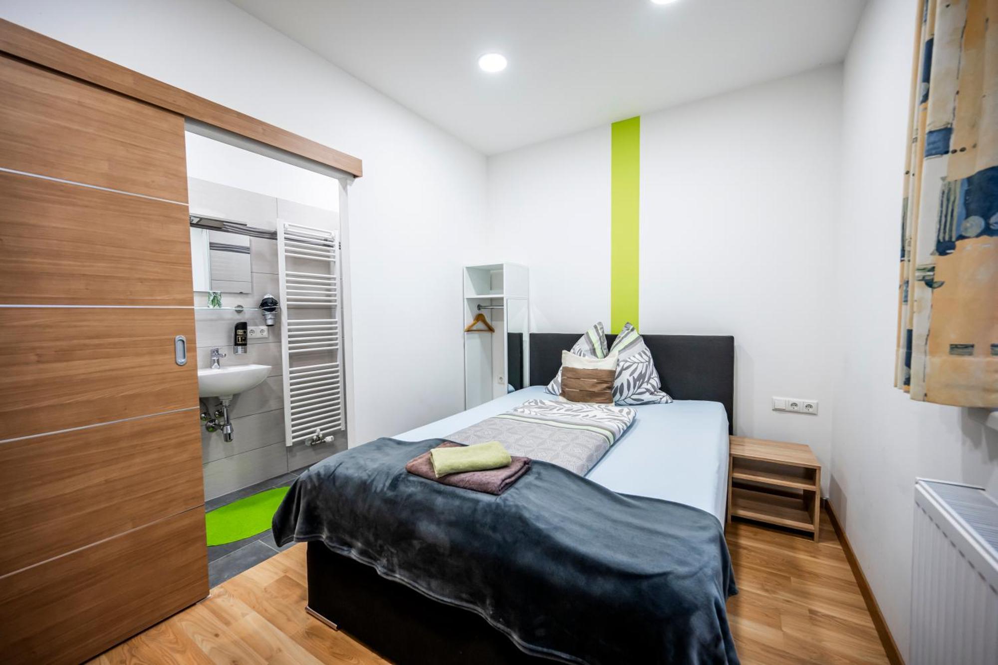 Die Schlafstube - Bed & Breakfast เซลท์เว็ก ภายนอก รูปภาพ